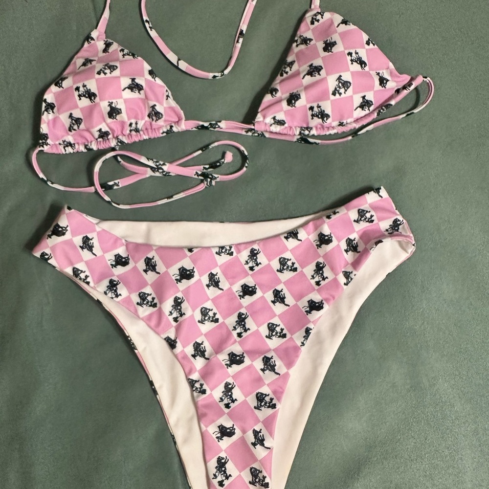 Chic Pink Checkered Bikini Set